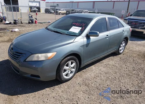 2008 Toyota Camry Le z USA, uszkodzony, nr VIN 4T1BE46K18U784215